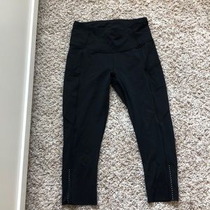 Lululemon Black Cropped Leggings